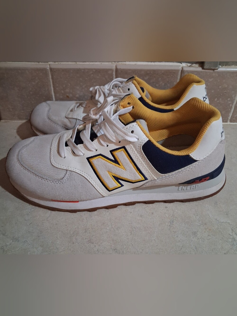 New Balance 574 Men's Size 9 Summer Fog White Grey Blue Yellow Sneakers